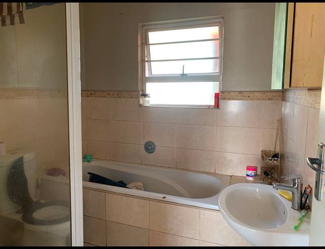 3 BEDROOM HOUSE FOR SALE IN PELLSRUS